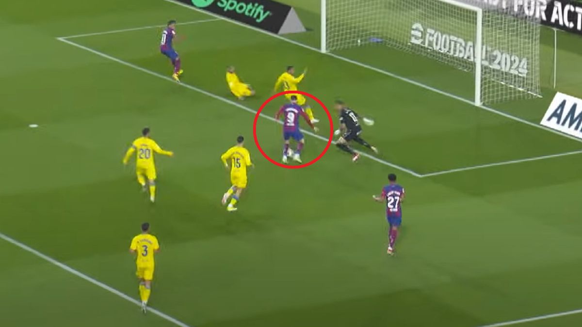 YouTube / Canal+ Sport / Na zdjęciu: akcja Lewandowskiego