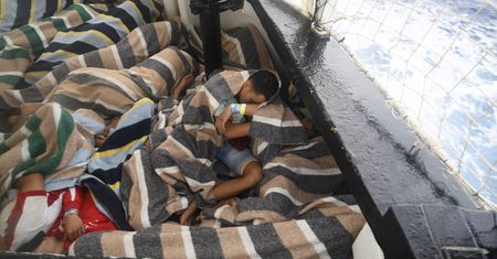 Uratowano 230 migrantów w pobliżu wyspy Gawdos. Zostali przewiezieni na Kretę