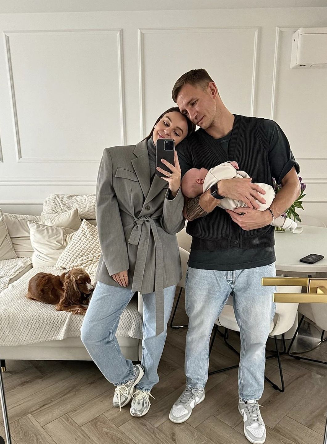 Paulina i Jakub Rzeźniczakowie z córką