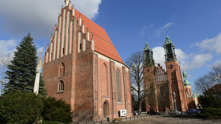 22 mln zł od rządu PiS dla poznańskiej archidiecezji. Na co idą pieniądze?