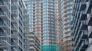 Mieszkania nie tanieją tak, jak wielu liczyło. Rynek utknął w miejscu