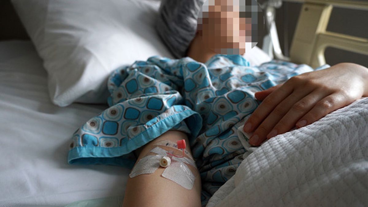 48-latka połknęła długopis. Nie zdawała sobie sprawy, że doprowadzi to do jej śmierci (zdjęcie ilustracyjne)