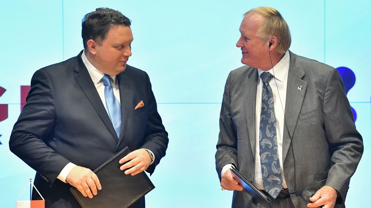 Marcin Chludzi�ski, John HopkinsRadek Pietruszka