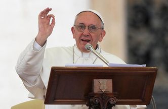 Papież przestrzega przed pokusą kariery