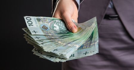 Zarobki prezesów banków. KNF przygotowuje rekomendację, ile kto ma zarabiać