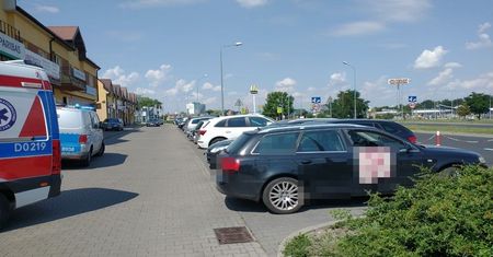 Lubin. Matka zostawiła dziecko w samochodzie. Interweniowali przechodnie