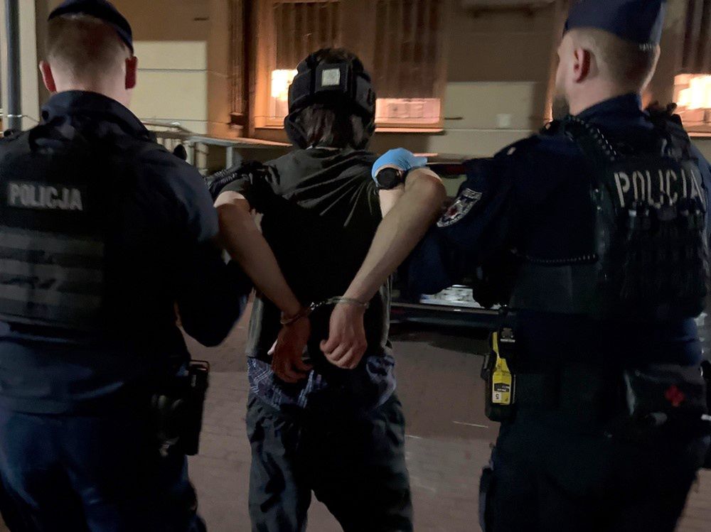 Policja ujawnia szczegóły zatrzymania Mieszka R.
