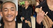 Jaden Smith chwali się KĘPĄ ŚCIĘTYCH DREDÓW na imprezie w muzeum! (ZDJĘCIA)