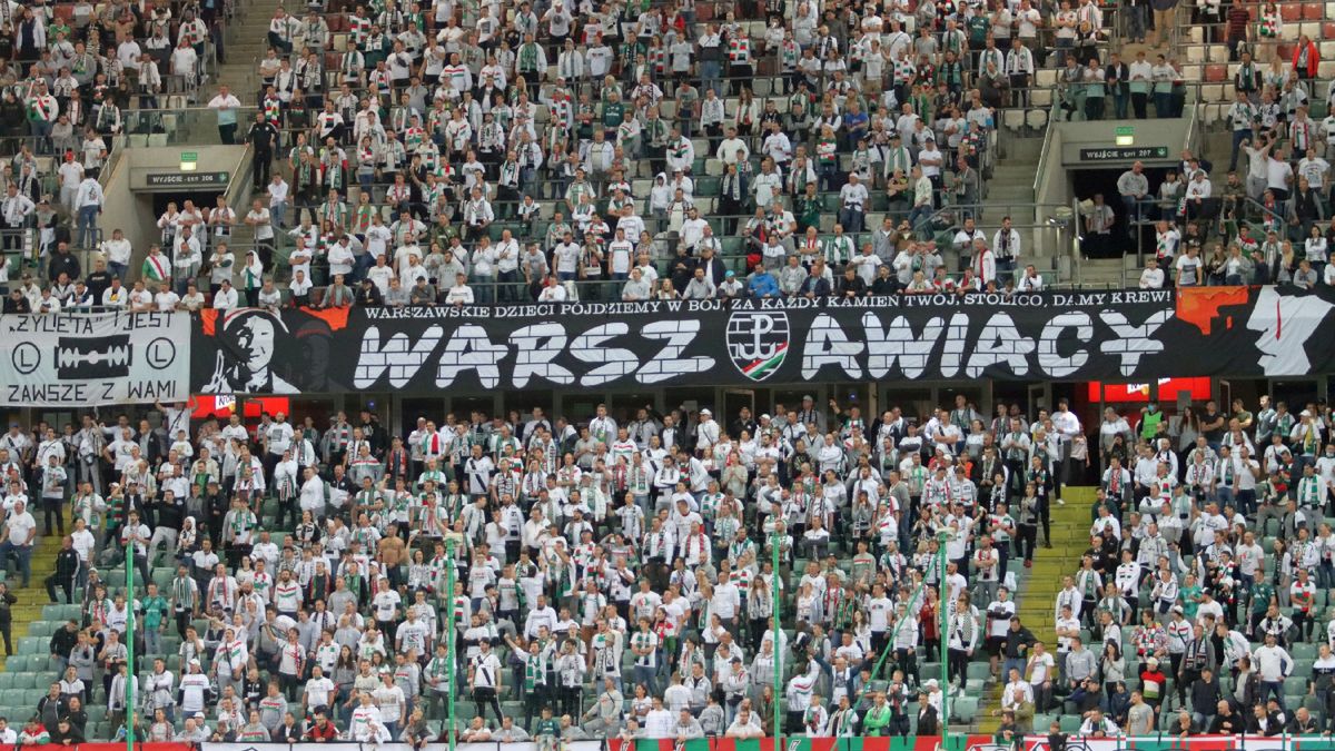 Zdjęcie okładkowe artykułu: WP SportoweFakty / Mateusz Czarnecki / Na zdjęciu: kibice Legii Warszawa