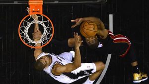NBA: Nieudany wsad Williamsa (wideo)