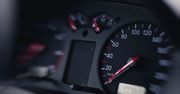 Policjanci wychwycili kolejny cofnięty licznik…