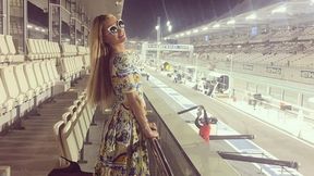 Paris Hilton pocieszała Lewisa Hamiltona po wyścigu w Abu Zabi. Mamy zdjęcie