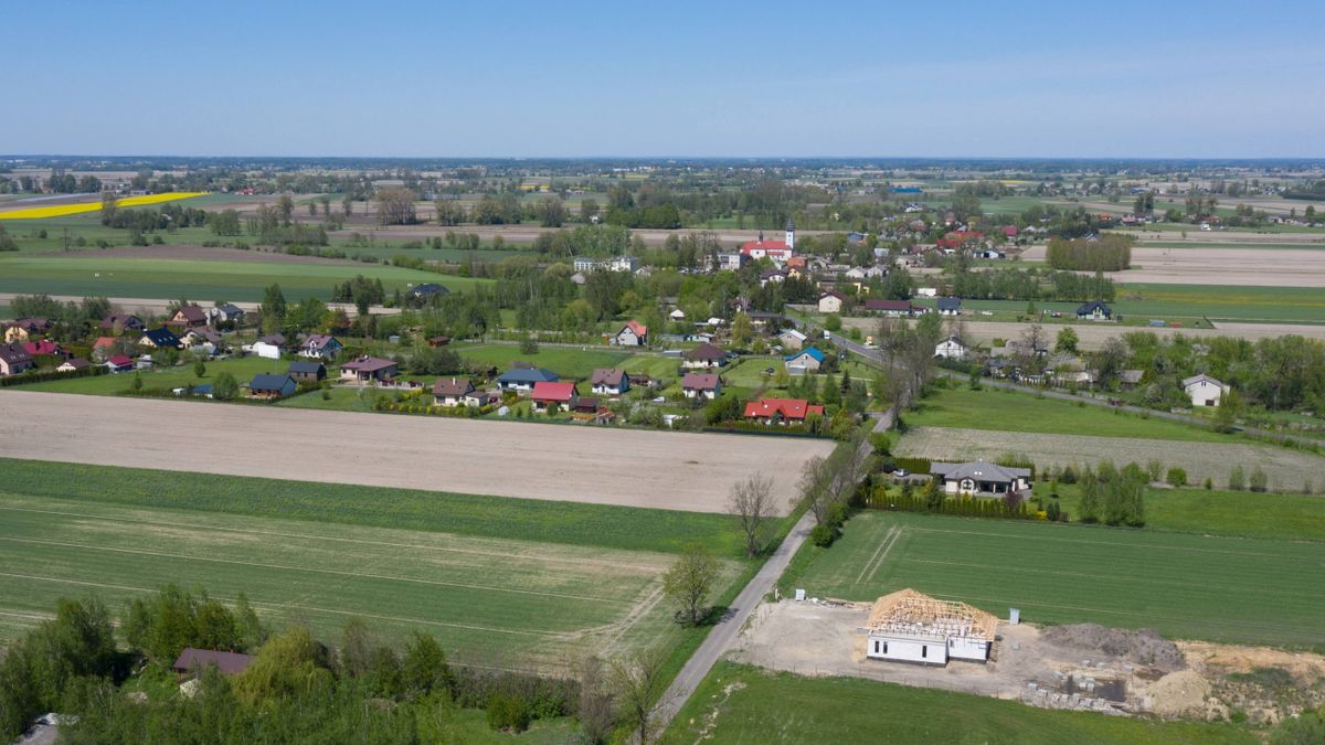 Centralny Port Komunikacyjny ma powstać na terenie części gmin: Baranów (na zdjęciu), Teresin i Wiskitki