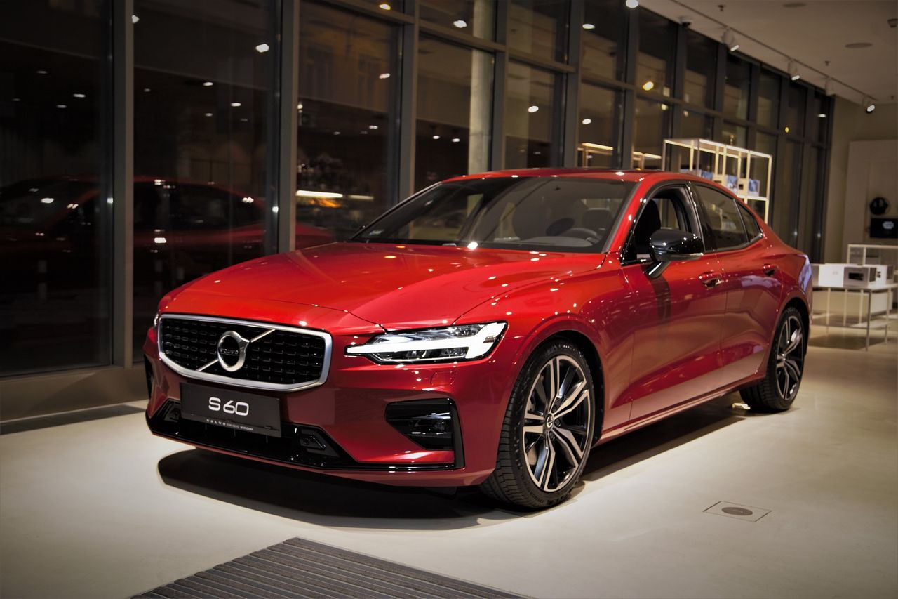 Volvo S60 T5 (2019) (fot. Mateusz Żuchowski)