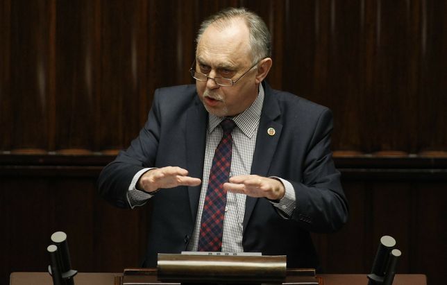 Koronawirus. Janusz Sanocki w ciężkim stanie. Były poseł walczy o życie