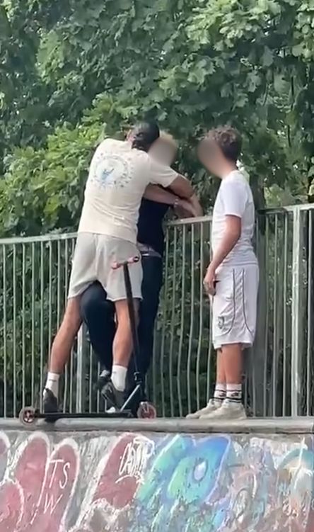 Sceny a parku Jordana w Krakowie