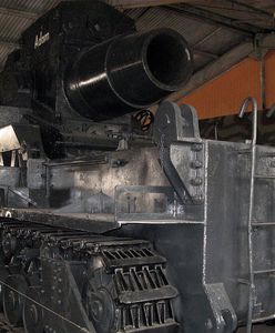 Karl - olbrzymi niemiecki moździerz ostrzeliwujący Warszawę