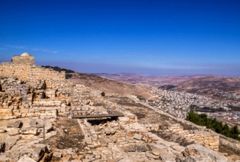 Sychem - ruiny starożytnego miasta na górze Garazim