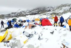 Mount Everest - najtragiczniejsza w skutkach lawina w historii Dachu Świata