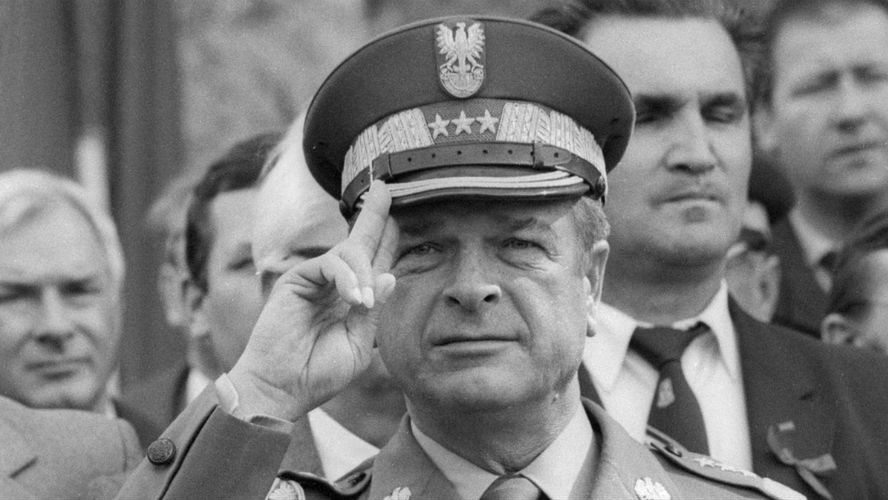 Gen. Czesław Kiszczak w 1984 r.