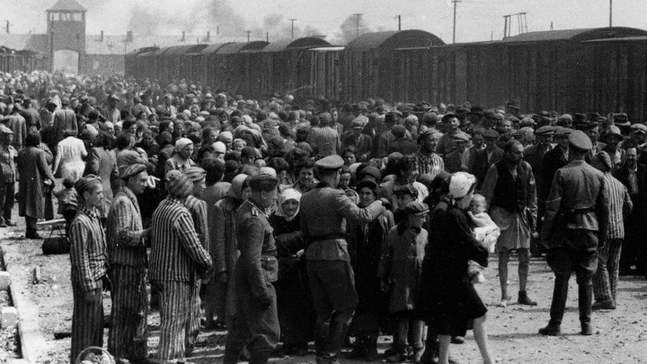 Transport węgierskich Żydów w obozie Auschwitz