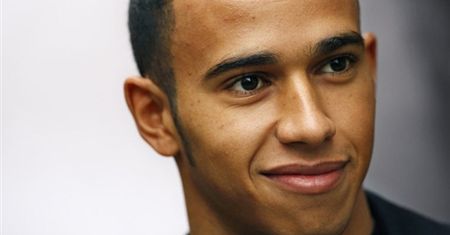 Hamilton: więcej zwycięstw, mniej błędów