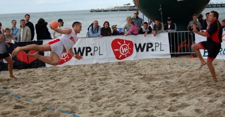 Piłka ręczna na plaży