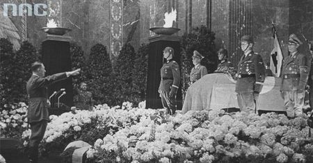 "Wreszcie zdechła ta świnia". Zamach na "Archanioła Zła" Reinharda Heydricha