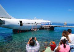 Turcja - zatopiony samolot atrakcją turystyczną kurortu