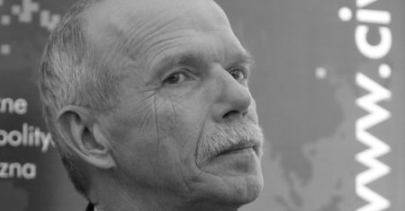 Edmund Wnuk-Lipiński nie żyje