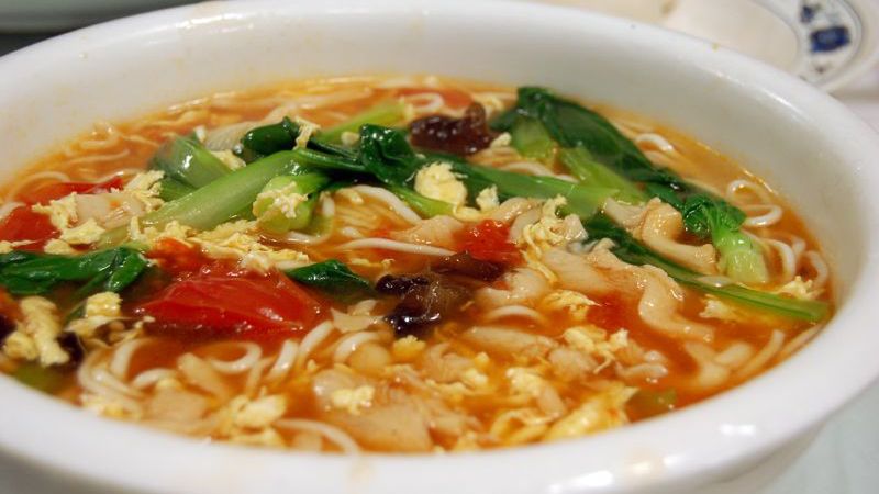 Zupa chińska z jajkiem