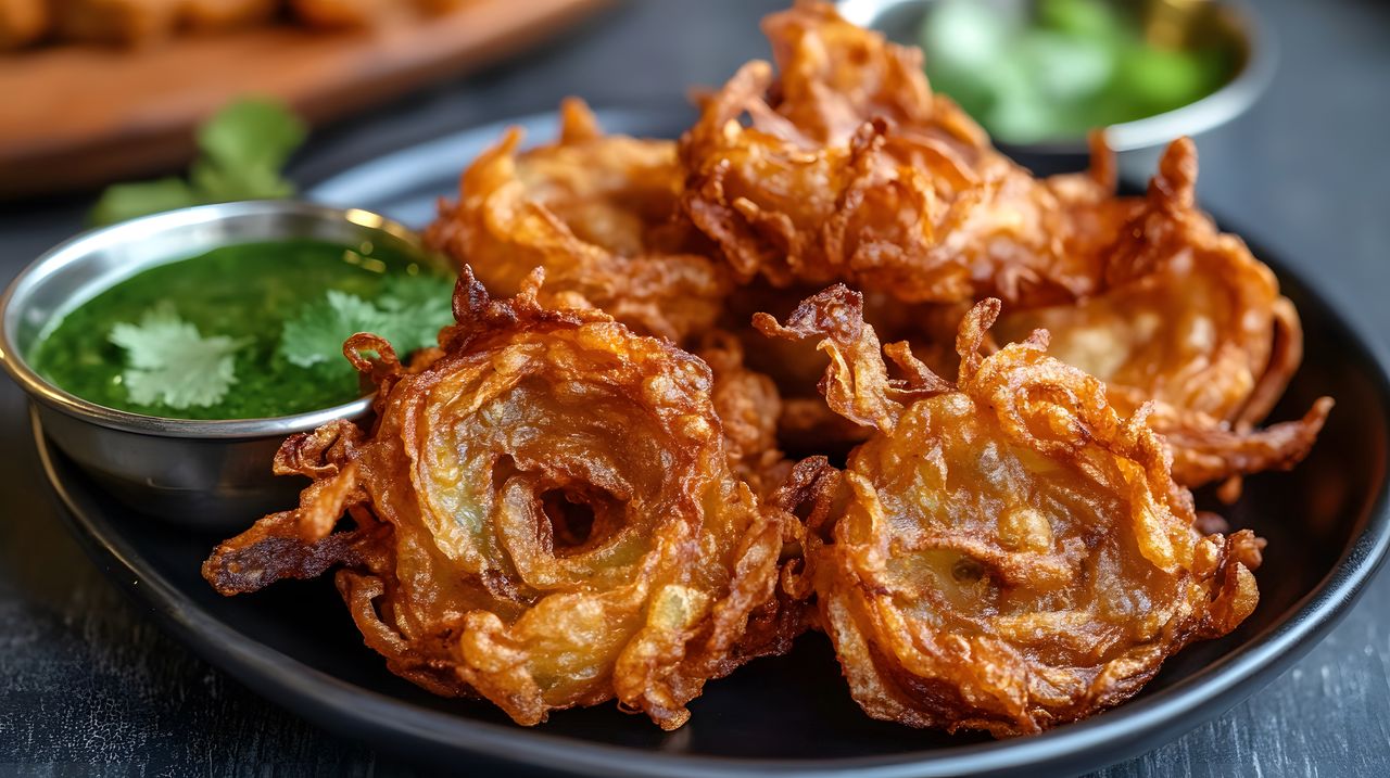 How to make crispy onion chips with just two ingredients