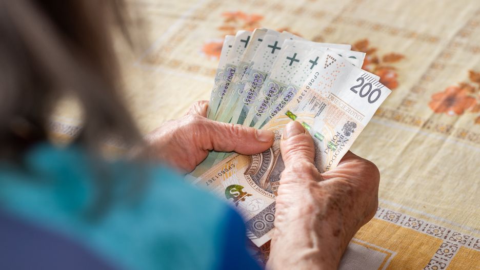 Para seniorów straciła 270 tys. zł