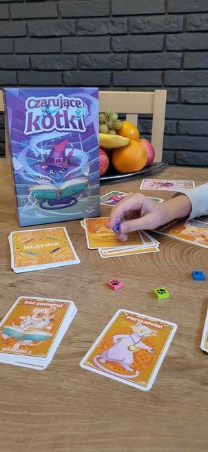 Mamy kotki i gramy w kotki. Magiczne jedne i drugie. Gra „Czarujące kotki” [TEST]