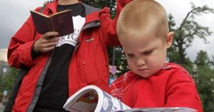Publiczne czytanie komiksów ws. zerowej stawki VAT na książki