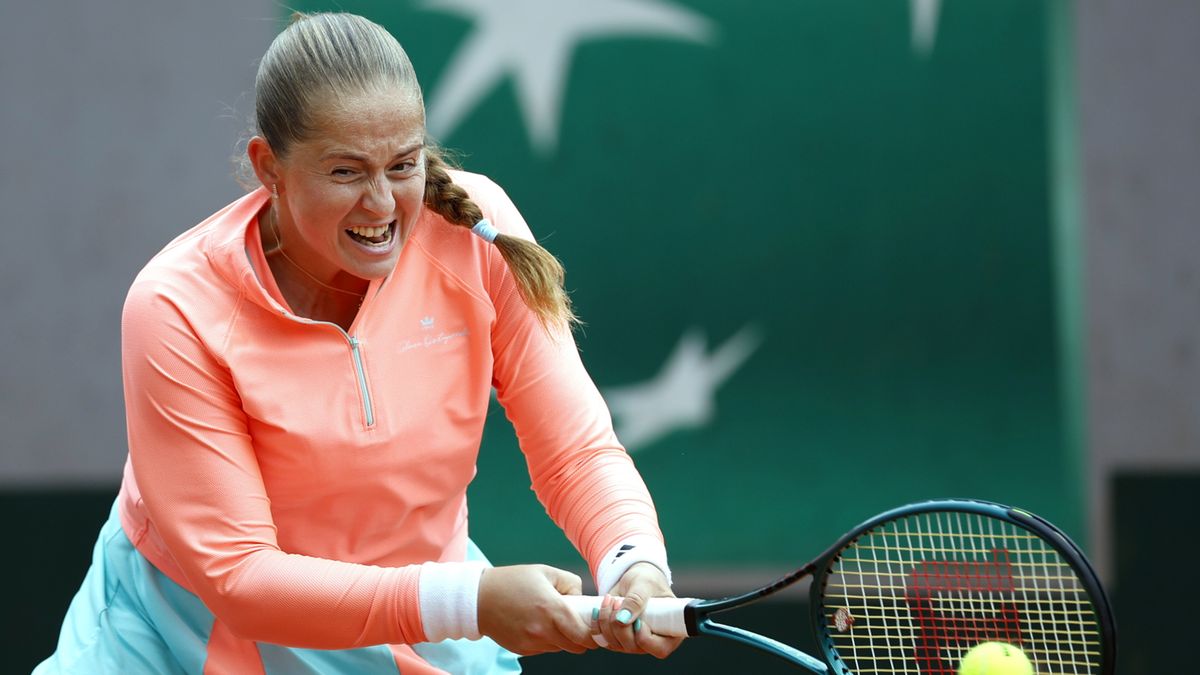 Zdjęcie okładkowe artykułu: PAP/EPA / YOAN VALAT / Na zdjęciu: Jelena Ostapenko