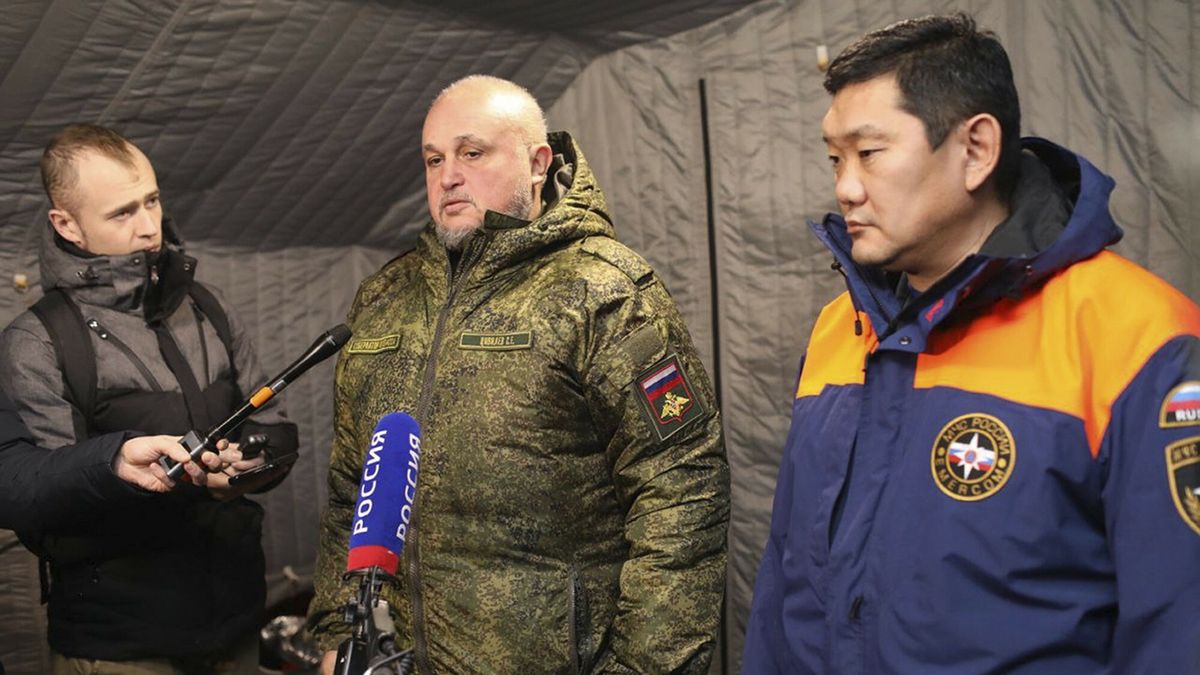 Temporary
Kemerovo Governor Sergei Tsivilyov, center, speaks to the media in the Listvyazhnaya mine building, near Belovo, in the Kemerovo region of southwestern Siberia, Russia, Friday, Nov. 26, 2021. A devastating explosion in the Siberian coal mine Thursday left dozens of miners and rescuers dead about 250 meters (820 feet) underground, Russian officials said. (AP Photo/Sergei Gavrilenko)
AP