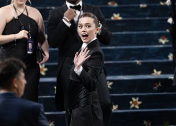 Aimee Lou Wood na planie filmu w Polsce. "Czas na Pollywood!"
