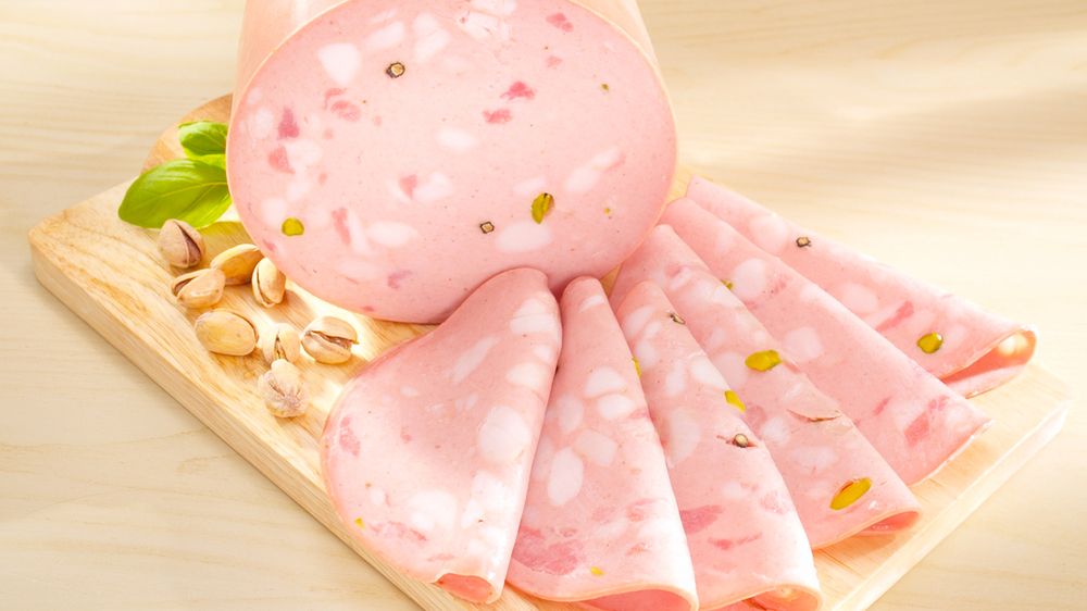 Wołowo-wieprzowa kiełbasa bolońska