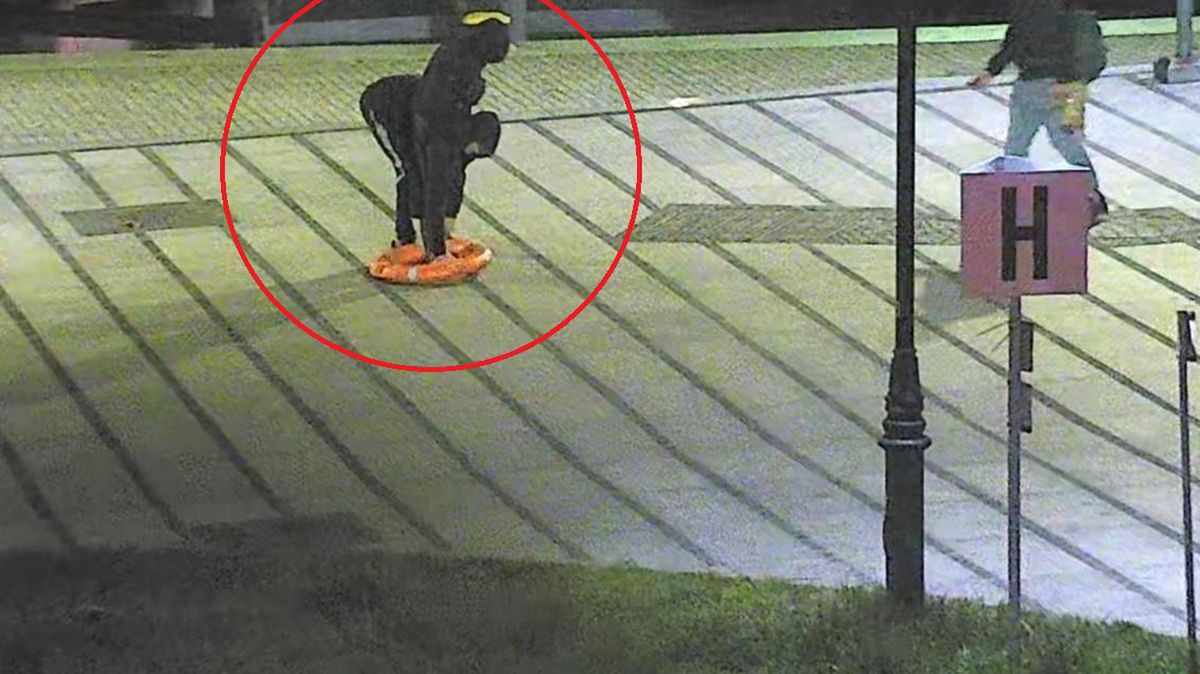 Strażnicy miejscy pokazali wizerunek mężczyzn