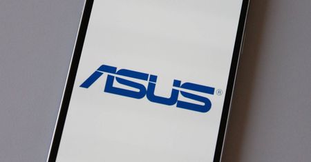 Spokojnie, ASUS planuje też flagowca z prawdziwego zdarzenia
