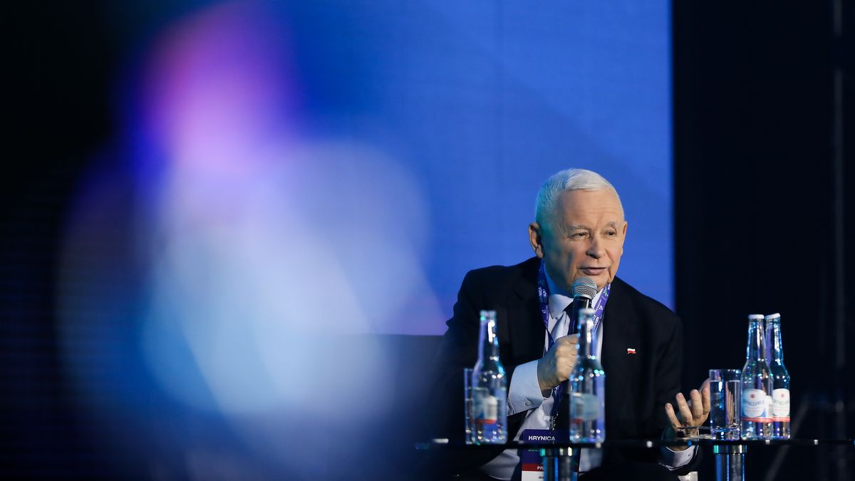 Jaroslaw Kaczynski, Member of Parliament and Chairman of the Law and Justice Party, participates in a panel discussion at the Krynica Forum 2025 in Krynica-Zdroj, Poland, on October 29, 2025. The Krynica Forum is one of the largest and most important conference events in Poland. Experts, politicians, local government officials, and entrepreneurs discuss topics including the development, economy, and defense of Poland and Europe during numerous panels. Emphasis is placed on dialogue and exchange of views to find concrete solutions. (Photo by Klaudia Radecka/NurPhoto via Getty Images)