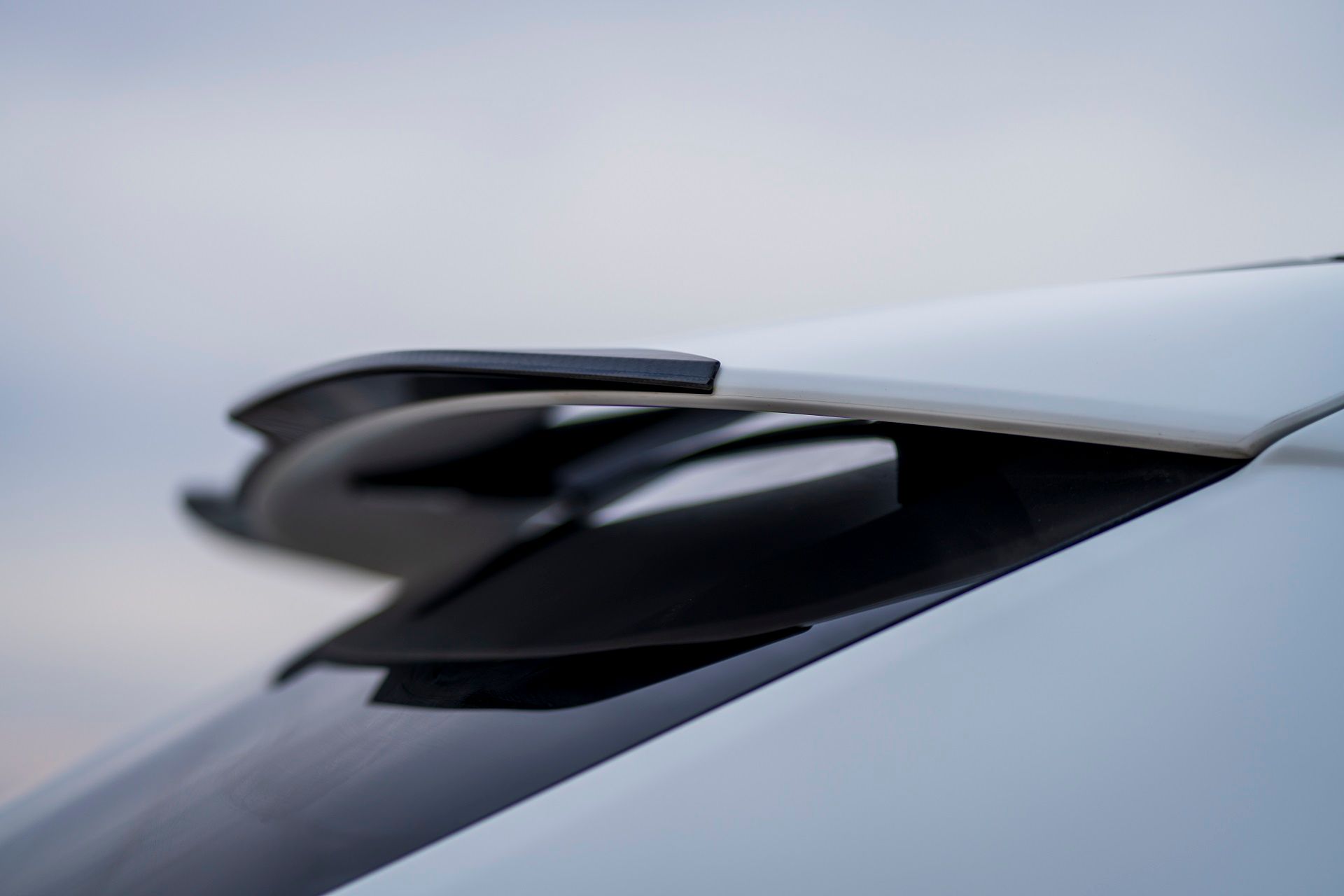 Aston Martin DBX707 (2022)