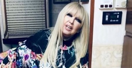 Pokazała fotkę z garderoby. Sylwestrowa kreacja do dziś budzi emocje