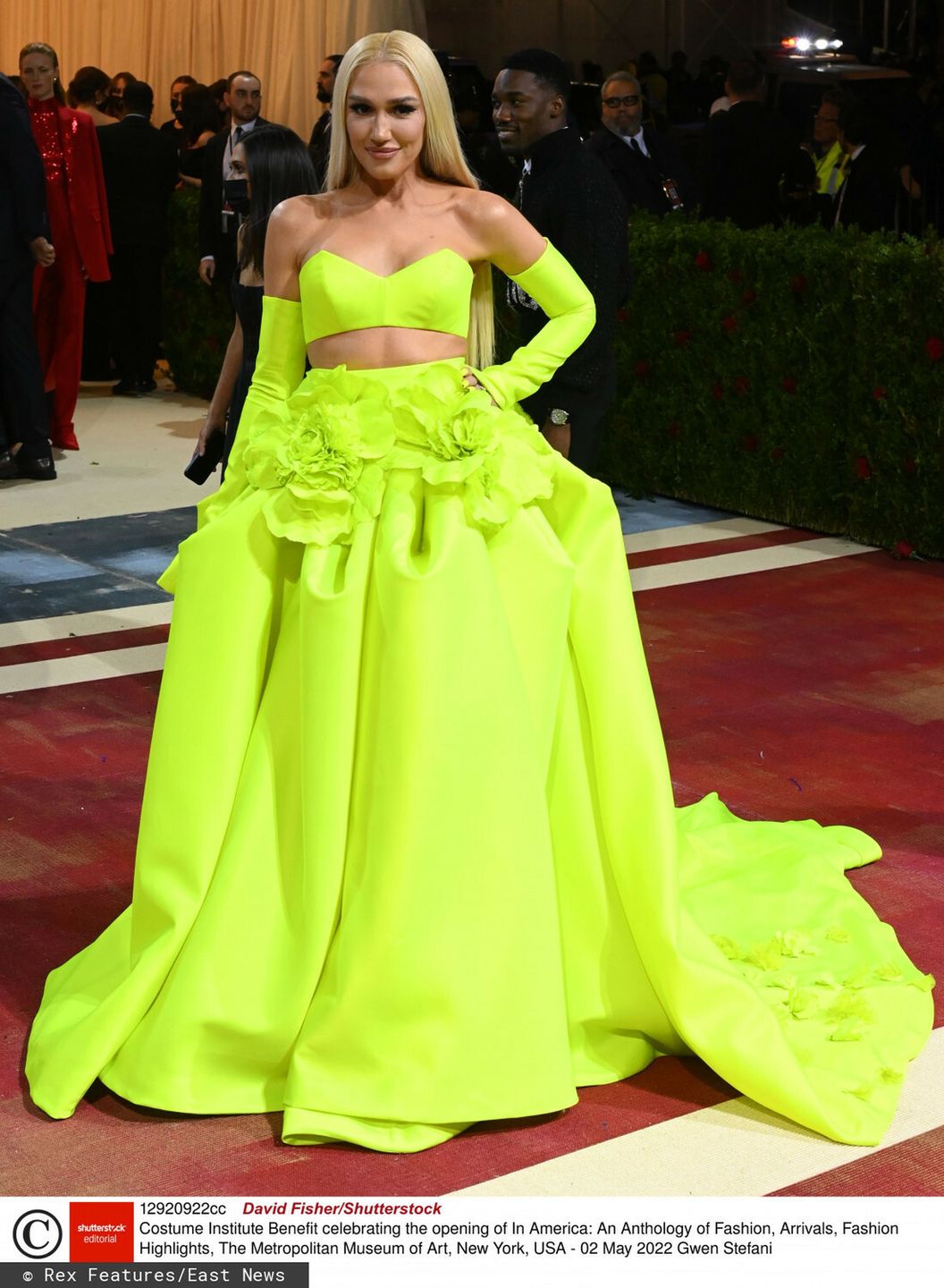 Gwen Stefani - Gala MET 2022, kreacja Vera Wang