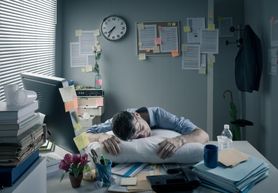 Wypalenie zawodowe to nie choroba. Jednak chroniczny stres w miejscu pracy niszczy nasze zdrowie