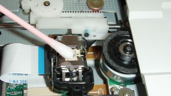 Jak wyczyścić zabrudzony CD-ROM? 1