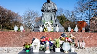 Toruń: Uroczystości pod Pomnikiem Jana Pawła II