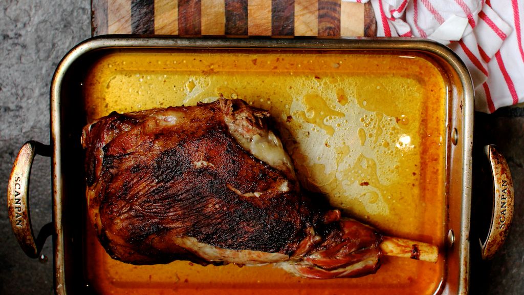 Pieczony udziec jagnięcy (mięso i tłuszcz, II klasa mięsa)