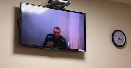 Aleksiej Nawalny skarży się przed rosyjskim sądem. "To są tortury"